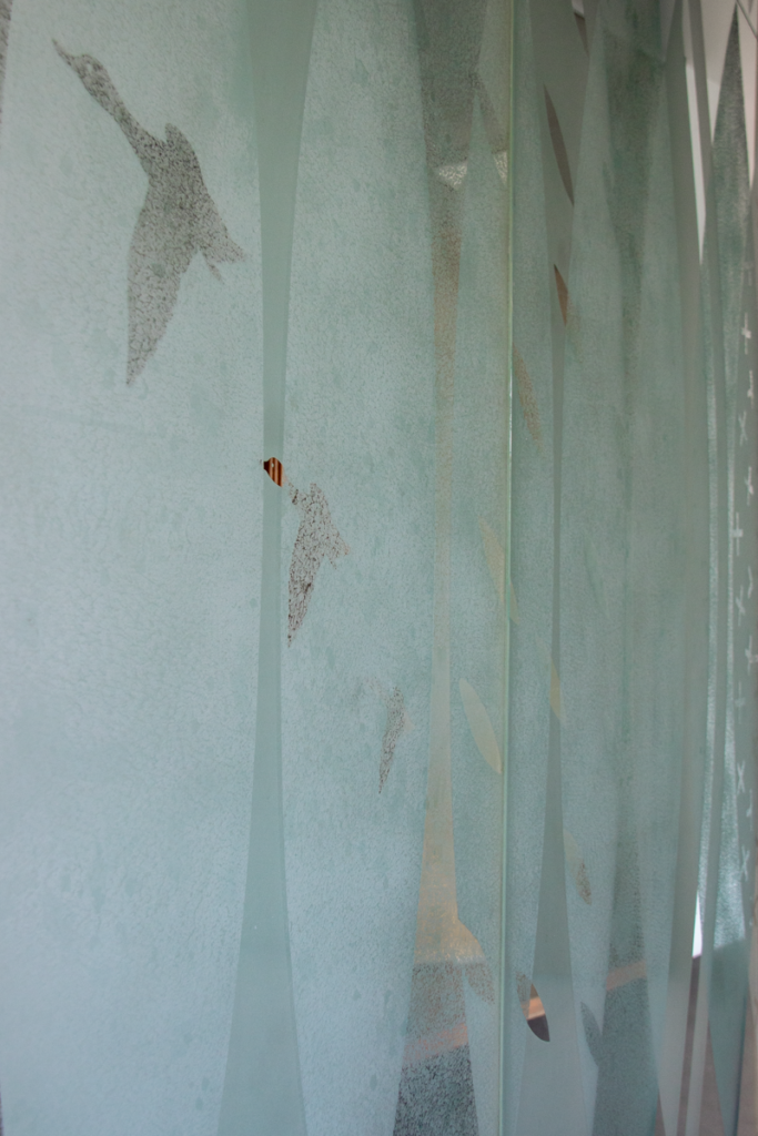 Sandblasted Glass Wall, Saatchi and Saatchi, The Strand